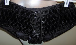 Black leopard fuzzy short pants - Small