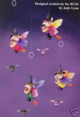 Russ Berrie Halloween Fluttering Fiends Small Witch Decoration - PURPLE CAPE / PINK WINGS