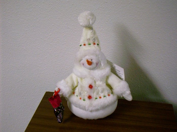 Russ Berrie Christmas - Jewels of Winter - Glisten Plush Snowman Medium FREE USA SHIPPING