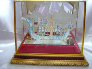 GLASS BLOWING HANDMADE CARFT COLLECTIBLE