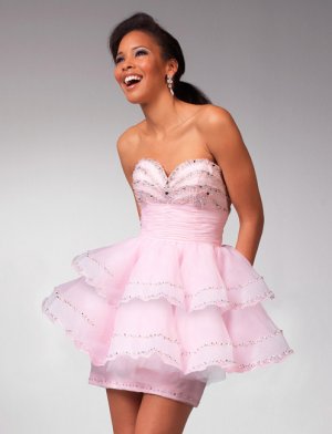 Nice Beaded Sweetheart Strapless Mini-length Wedding Dress DS0018