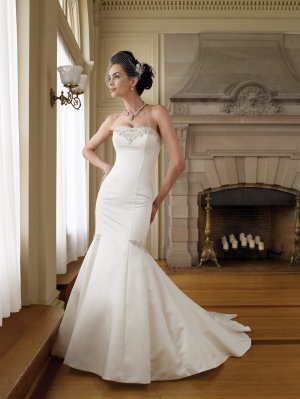 MC0027 Stunning Mermaid Satin Wedding Dress