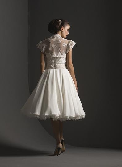 Stunning Knee-length Bridal Wedding Dress with Beautiful Balero Coat WS0009