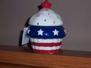Patriotic ceramic cupcake with vanilla votive candle