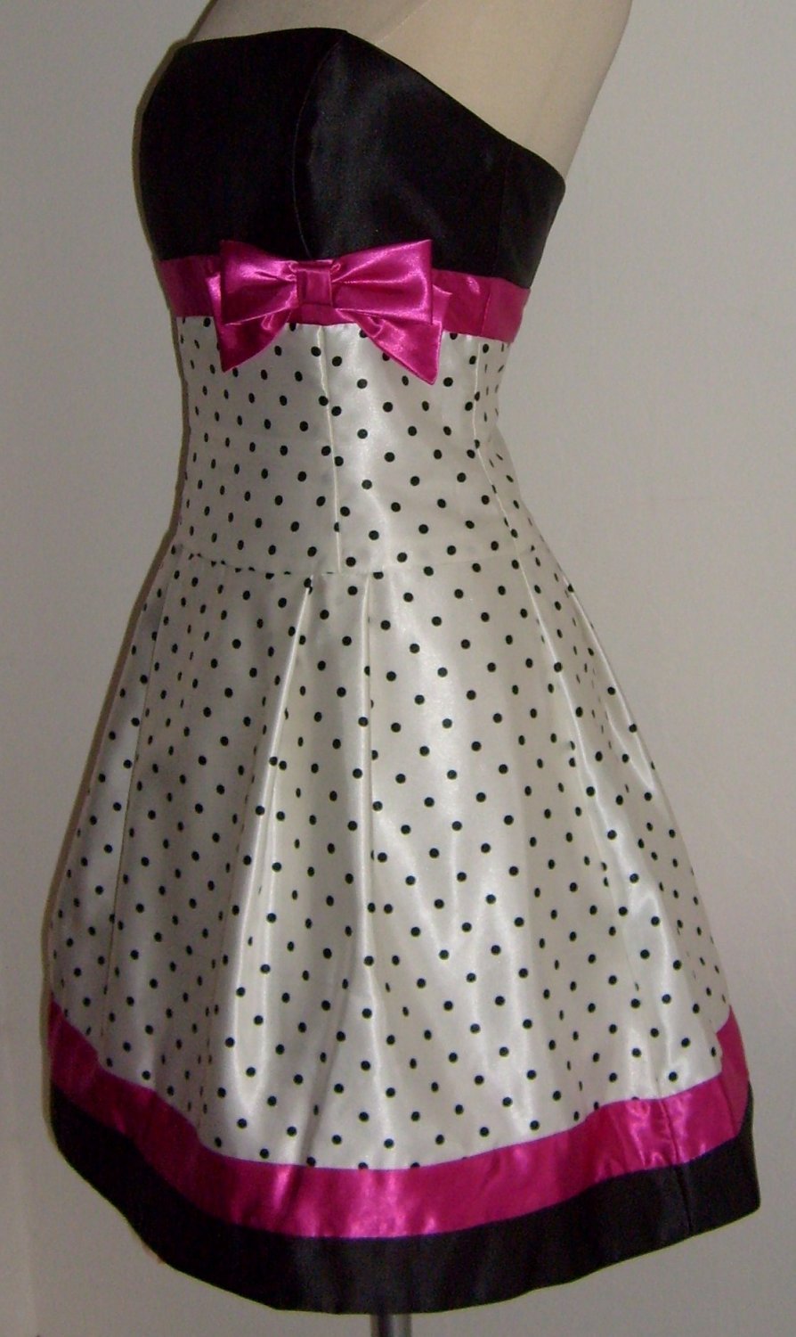 Polka Dot Strapless Dress in White & Black