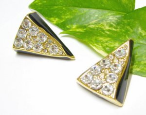 EA422 TRIANGLE RHINESTONE GOLDEN PLATED EARRING 1.5 inches