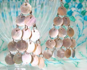 E336 MOTHER OF PEARL SHELL CLIP ON EARRINGS 7cm