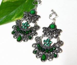 *FREE SHIPPING* E1606 EXOTIC RHINESTONE GREEN CLIP ON EARRINGS 7.5cm