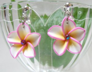*FREE SHIPPING* E877 Ceramic Clay White & Pink Clip On Earrings 3.2cm