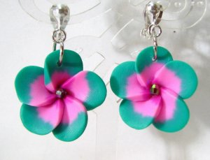 *FREE SHIPPING* E750 Ceramic Clay Green Floral Clip On Earrings 3.2cm