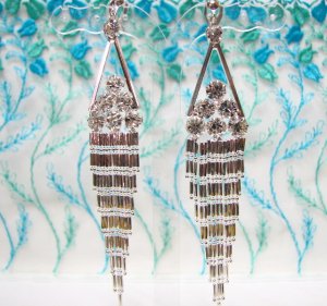 *FREE SHIPPING* E923s Rhinestone Silverly Dangle Clip On Earrings 10.5cm