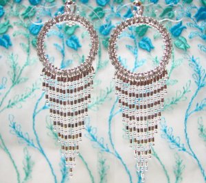 *FREE SHIPPING* E930s Rhinestone Dangle Silver Plated Clip On Earrings 9cm