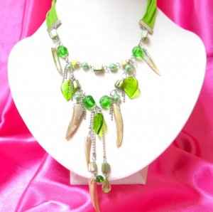 *FREE SHIPPING*NB403 GLASS SHELL & BEADS DANGLE NECKLACE 18inches