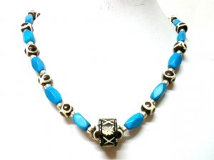 *FREE SHIPPING*NA1003 ETHNIC JEWELRY YAK BONE blue NECKLACE 18 in.