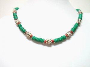 *FREE SHIPPING*NA1008 ETHNIC JEWELRY YAK BONE GREEN NECKLACE 18 in.