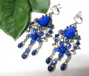 ~FREE SHIPPING~E1681 Beautiful Blue Dangle Floral Clip On Earrings 8cm