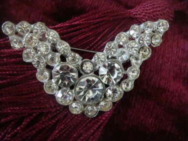 Vintage Estate Unsigned Rhinestone V Wing Shaped Brooch Pin