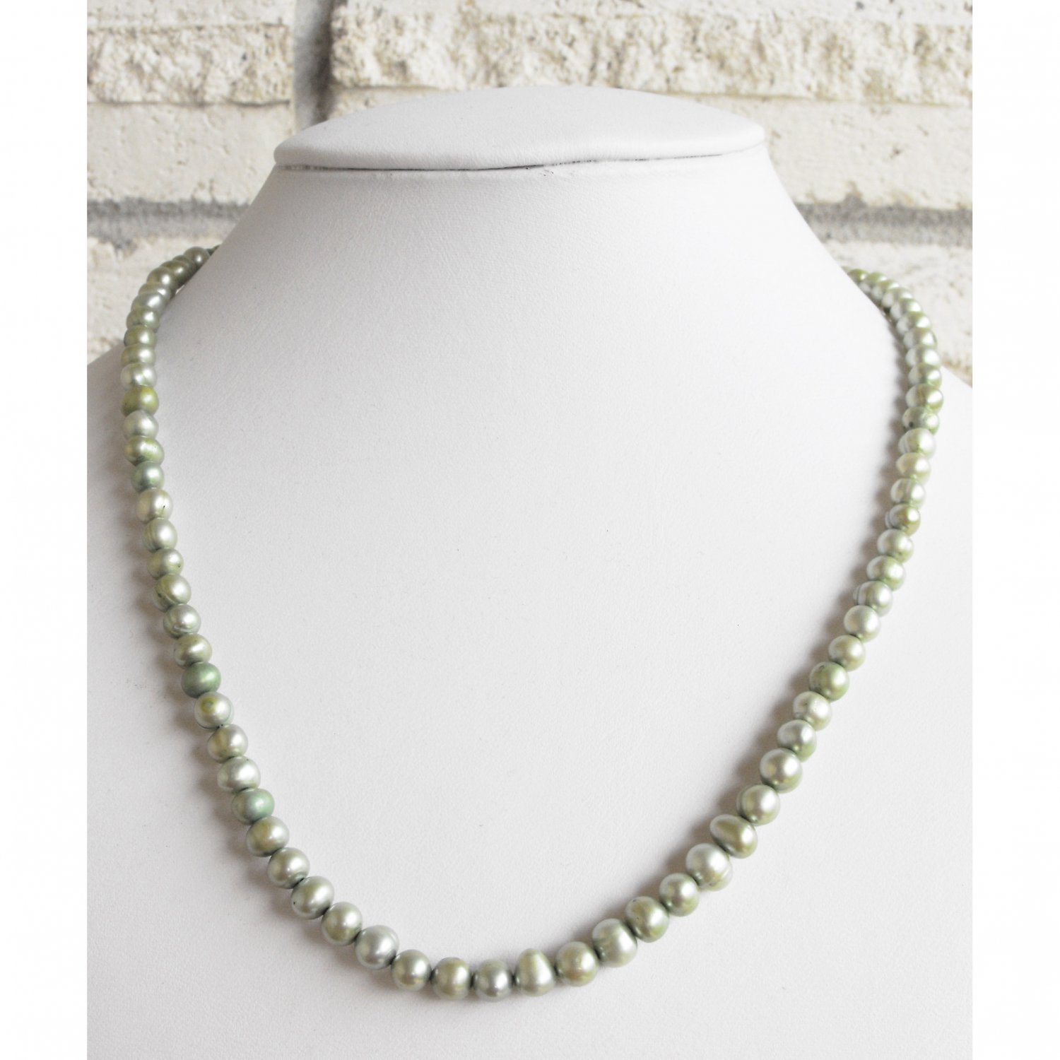 Green Freshwater Pearl Necklace