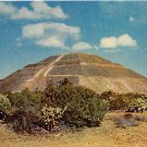 San Juan Teotihuacan, Mexico La Piramide Del Sol postcard (B104-105)