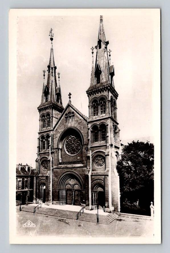 Charleville France L'Eglise Paroissiale Postcard (eH9) RPPC