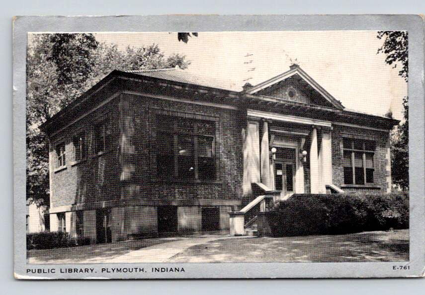 Public Library Plymouth Indiana Vintage 1950 Postcard  (eH701)
