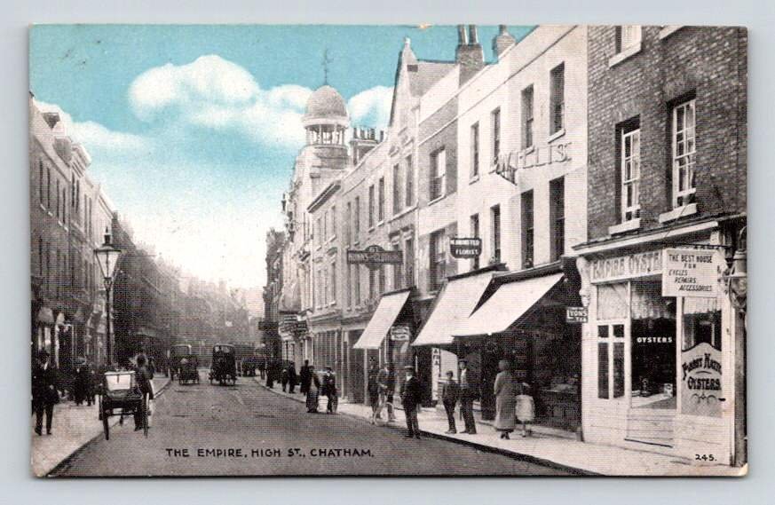 Chatam England UK - Empire High Street - Shops & Carriages Postcard (eH839)