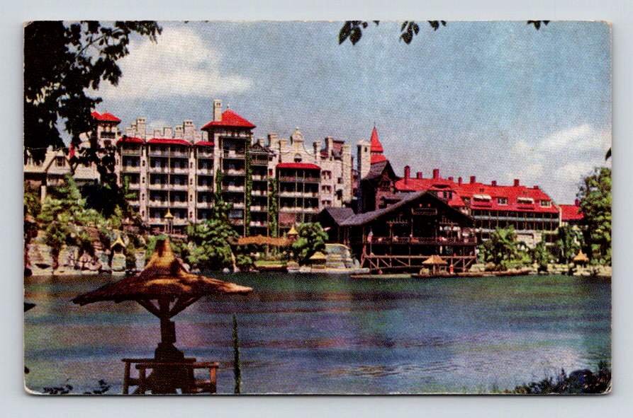 Mohonk Lake New York Mountain House From Lake Shore Road Postcard (eH869)