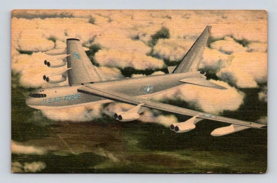 Kelly Air Force Base B-52 Bomber, San Antonio Texas Postcard (eCL374)