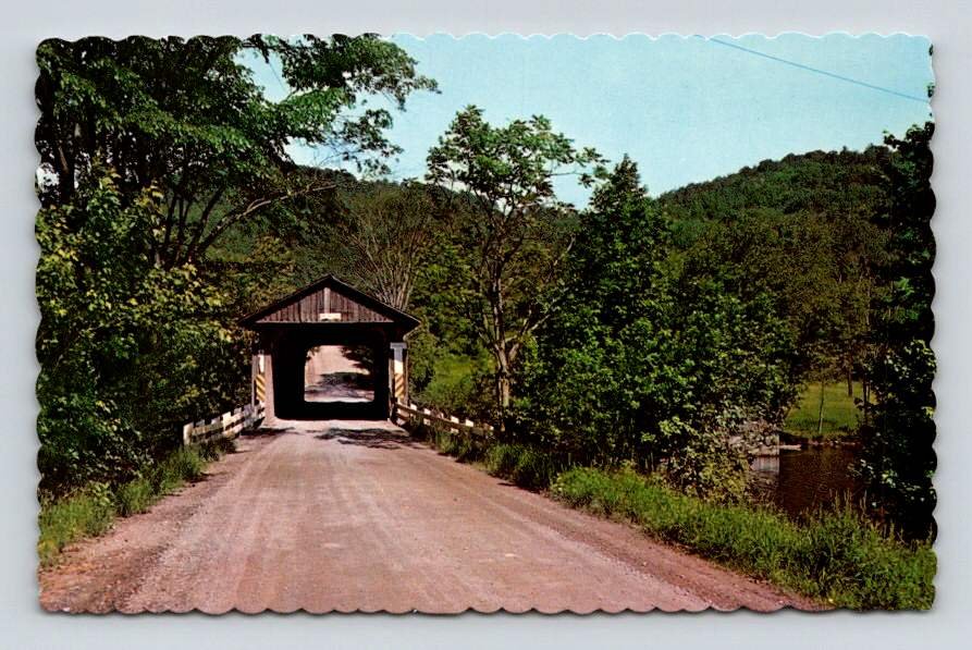 Chamber of Commerce Covered Bridge Fitch Bay Canada Postcard (eCL432)
