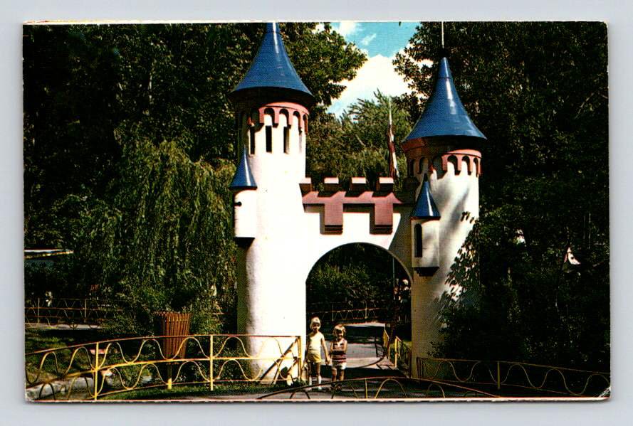 Chilldren's Zoo, Lafontaine Park Montreal Canada 1974 Postcard (eCL438)