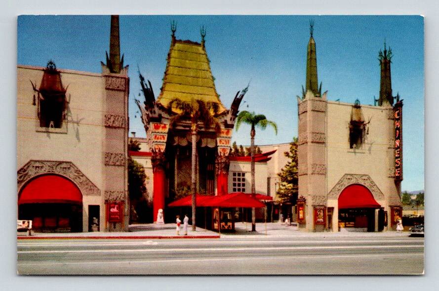 Hollywood California Grauman's Chinese Theatre Postcard (ecM25)
