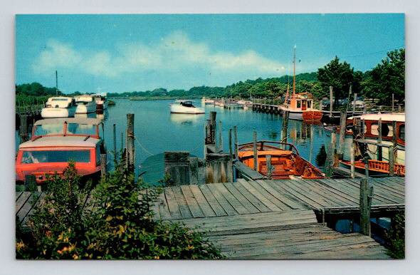 Rehoboth Beach Delaware Henlopen Yacht Basin - Canal, Boats Postcard (N641)