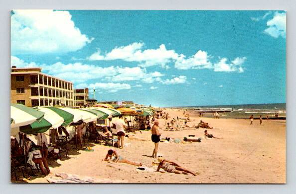 Ocean City Beach Bathers - Pre Zip Code, Barcode Postcard (O-455)