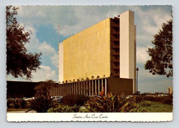 Civic Center Santa Ana California Postcard (ContB-817)