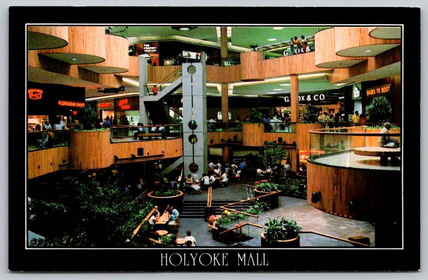 Holyoke Massachusetts Mall Court, G. Fox Co. Store Postcard (W-63)