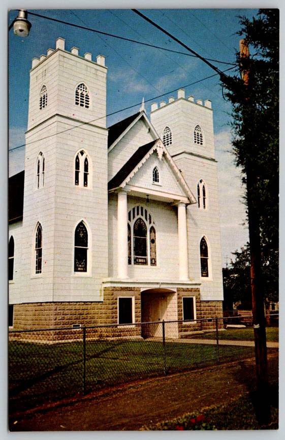 Tylerton, Smith Island Maryland Union Methodist Church Postcard (W-519)