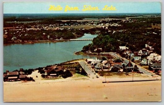 Rehoboth Beach Delaware Siver Lake Atlantic Ocean Beach Pre Barcode Postcard (DEL24-09)
