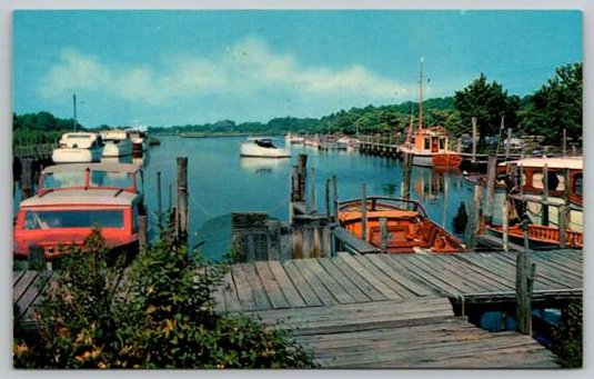 Rehoboth Beach Delaware Henlopen Yacht Basin - Canal, Boats Postcard (Z309B)