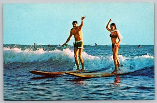 Surfing Off Waikiki Beach in Honolulu Hawaii - Pan Am Airline Postcard (Z-538)