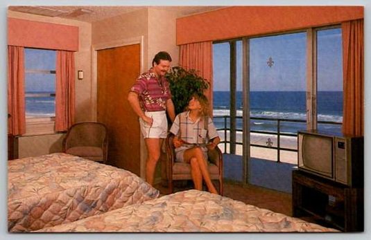 Ocean City Maryland 26th Street Boardwalk, Best Western Flagship Hotel Postcard (AA-171)