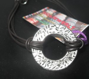 4 string bracelet whit circle