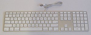 Apple Mac A1243 USB Keyboard With Manual and Box - Clean