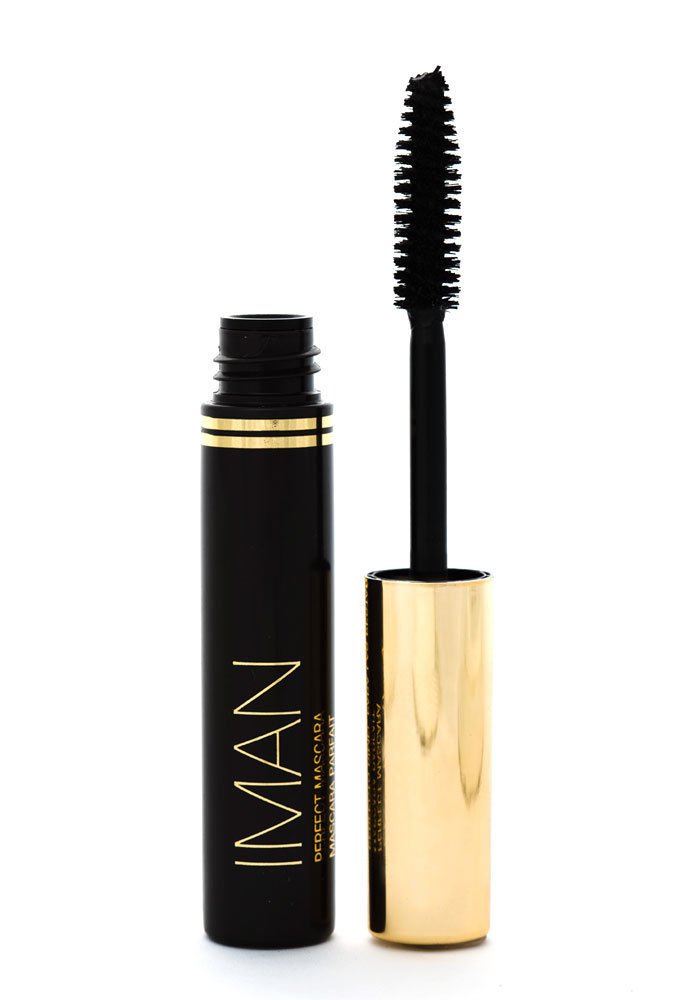 Тушь perfect. Макияж чёрной тушью. Тушь Iman черная. Идеальная тушь. Foxy Eyes Mascara тушь.