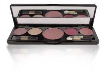 Gale Hayman Glamour To Go Compact