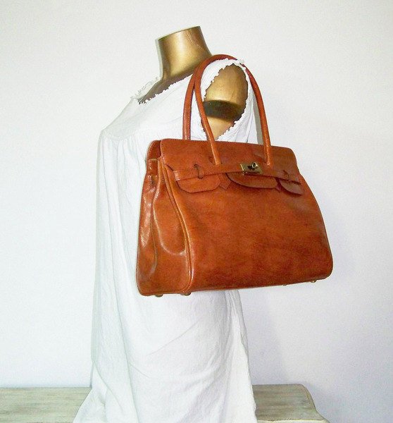 tan mini purse