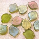Leaves Drop 25 Green Matte AB Glass Beads