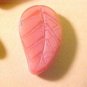 Leaves Curve 25 Pink Case Glass Beads