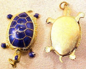 Turtle Pendant Blue Wiggle Head Legs