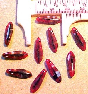 Dagger 15 Red Variegated Glass Beads