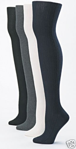 1 PAIR OF HUE CABLE KNIT SWEATER TIGHTS SZ M/L BLACK